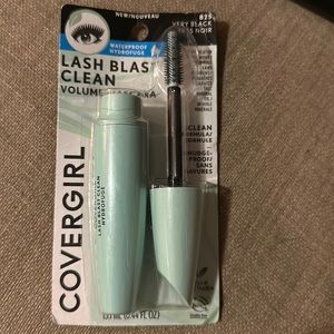 Covergirl Lash Blast Clean Volume Waterproof Mascara in Very Black